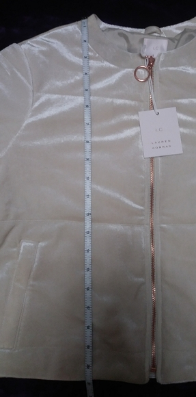 NWT/BNIB Lauren Conrad White Velvet Puffer - Picture 7 of 8